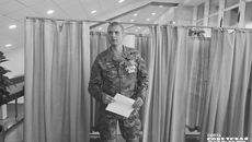 На первой сессии Заксобрания Новосибирской области состоялись выборы спикера парламента. Что касается структуры обл­совета восьмого созыва, то в проекте постановления предусмотрено образование семи комитетов и трех комиссий. Кстати, состав депутатского корпуса пополнили семь участников СВО. Фото: Андрей Заржецкий