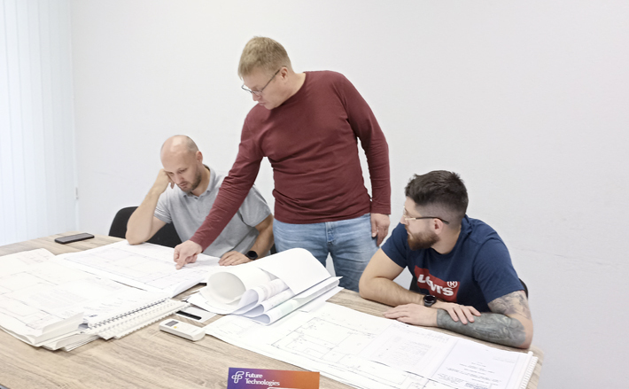 Под началом Сергея Ковбаскина трудится 25 человек. Как руководитель производственного цеха, он старается создать в коллективе такие условия, чтобы хотелось работать и приносить пользу. Фото предоставлено ФТ