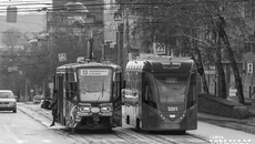 На 13-м трамвайном маршруте в Новосибирске эти вагоны, скорее всего, разъехались навсегда.  Фото: Андрей Заржецкий