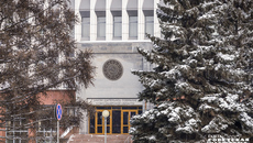 Для региона главная задача в бюджетном планировании — грамотно расставить приоритеты и выдержать баланс. Грядущая — уже завтра — сессия рассмотрит проект бюджета-2026. Фото: архив ИД «Советская Сибирь»