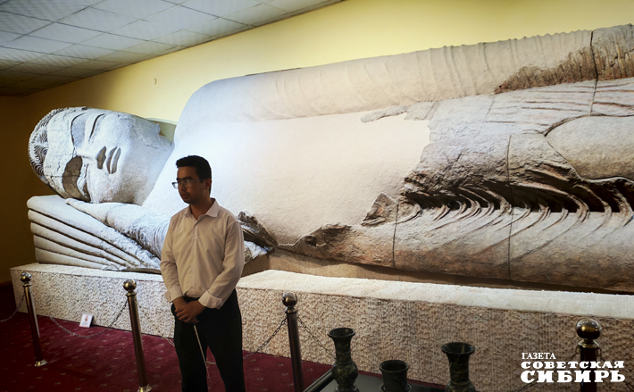 «Будда в нирване» занимает фактически весь зал музея и привлекает больше всего внимания. Фото: Светлана Фролова