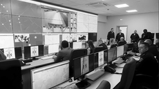 Так работает центр видеоаналитики аппаратно-программного комплекса «Безопасный город» — именно сюда стекается информация со всех видеокамер, установленных на городских улицах. Фото: nso.ru