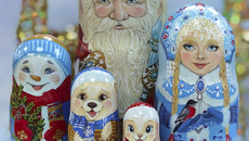 Веселая компания — Дед Мороз, Снегурочка, снеговик, медвежонок и зайчик — ожили благодаря таланту новосибирской художницы Олеси Скутиной. Фото предоставлено Олесей Скутиной