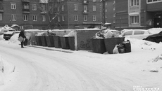 Из-за сильных снегопадов вывоз мусора был затруднен, но теперь процесс наладился. Фото: архив ИД «Советская Сибирь»