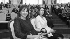 Мы уже третье поколение, — говорит преподаватель. — Первыми учителями были наши бабушки, затем — родители, а уж потом и наша очередь подошла.  Фото: Андрей Заржецкий