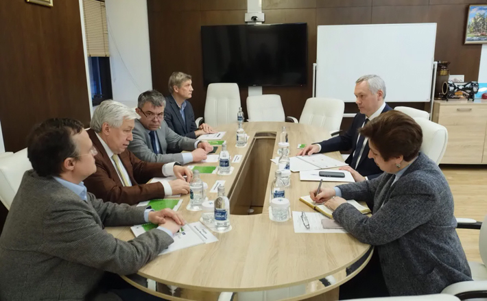 Андрей Травников в начале недели встретился с представителями НИИ. Фото: пресс-служба губернатора Новосибирской области