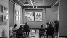 На фотовыставке представлены архивные снимки. Лев Кассиль, Сергей Михалков, Агния Барто выступают перед юными читателями в Колонном зале Дома союзов. Фото: Андрей Заржецкий