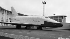 Красавец «Буран», советский многоразовый космический корабль, который совершил свой единственный полет в полностью автоматическом режиме, испытывали в Новосибирске. Фото: Юлия Назаренко