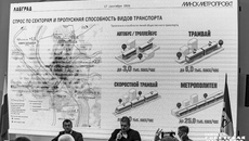 Судя по красным отметкам на карте презентации развития метрополитена, Новосибирск крайне нуждается в модернизации принципа пассажироперевозок. Фото: Андрей Заржецкий