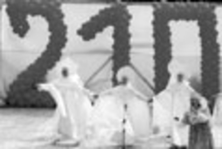 146-03.jpg